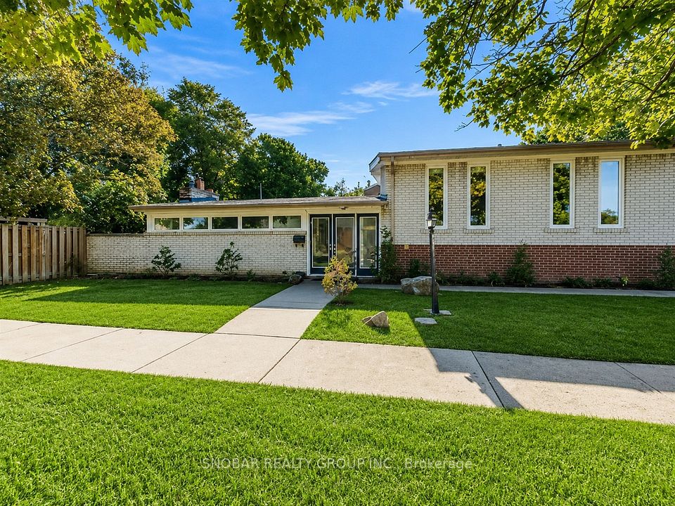 141 Summitcrest Drive, Toronto, ON M9R 1A8 at 141 Summitcrest Drive, Toronto, ON M9R 1A8, Toronto W09, ON, M9R 1A8