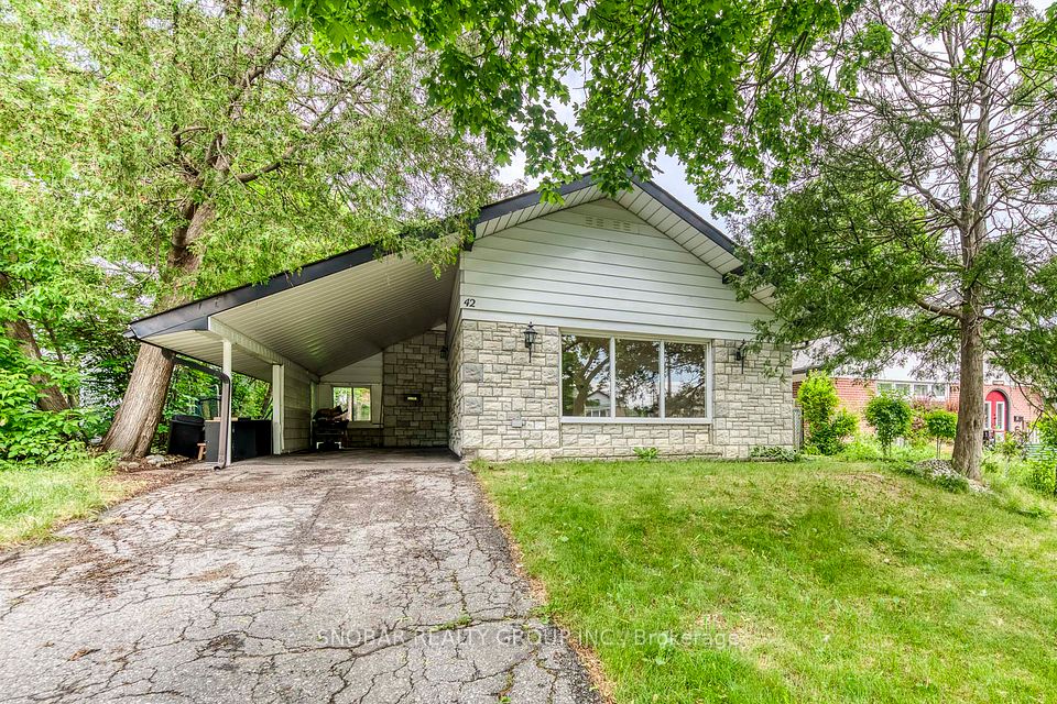 42 Clearbrooke Circle, Toronto, ON M9W 2E4 at 42 Clearbrooke Circle, Toronto, ON M9W 2E4, Toronto W10, ON, M9W 2E4