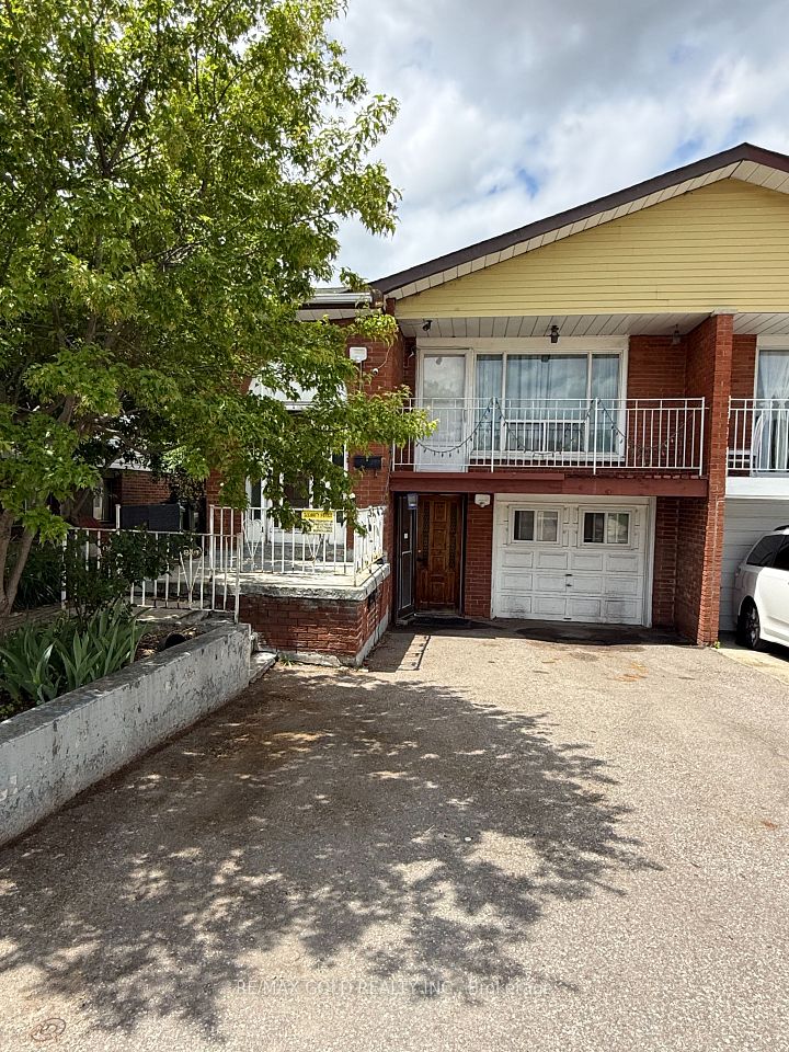 3777 Keenan Crescent, Mississauga, ON L4T 3M1 at 3777 Keenan Crescent, Mississauga, ON L4T 3M1, Mississauga, ON, L4T 3M1