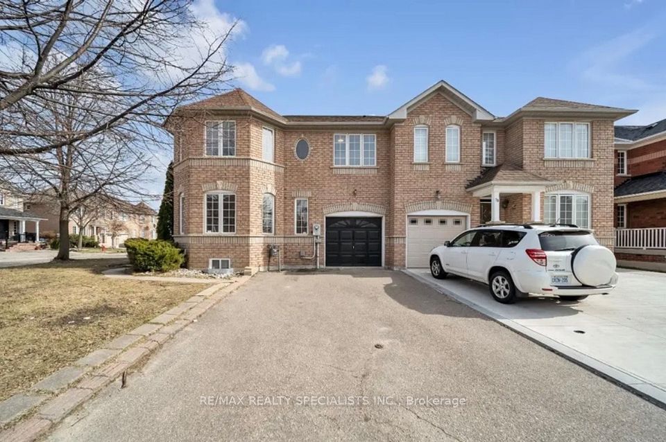 31 Bramcedar Crescent, Brampton, ON L7A 1T3 at 31 Bramcedar Crescent, Brampton, ON L7A 1T3, Brampton, ON, L7A 1T3