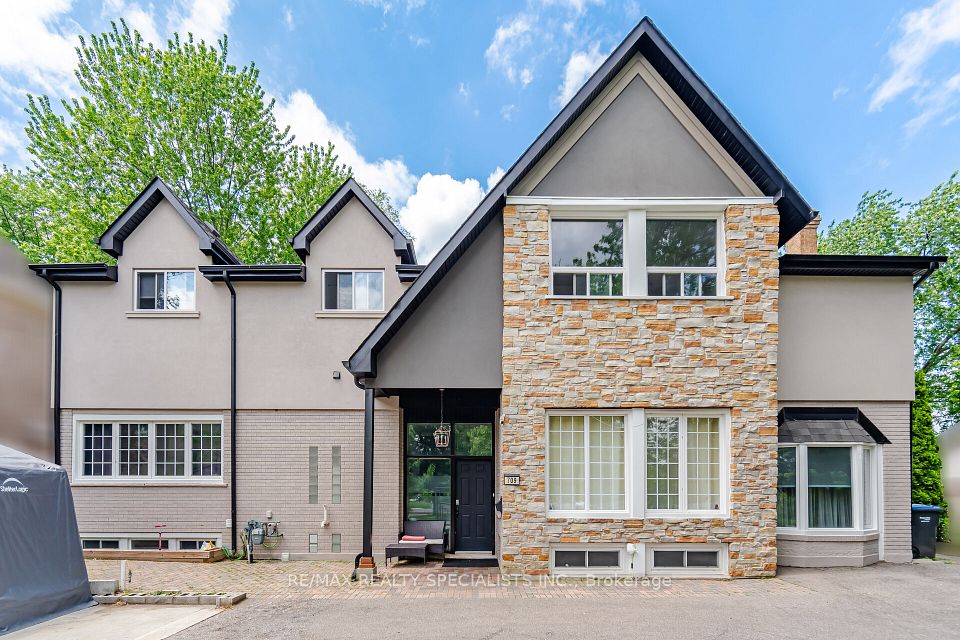 709 Queensway W, Mississauga, ON L5C 1A7 at 709 Queensway W, Mississauga, ON L5C 1A7, Mississauga, ON, L5C 1A7