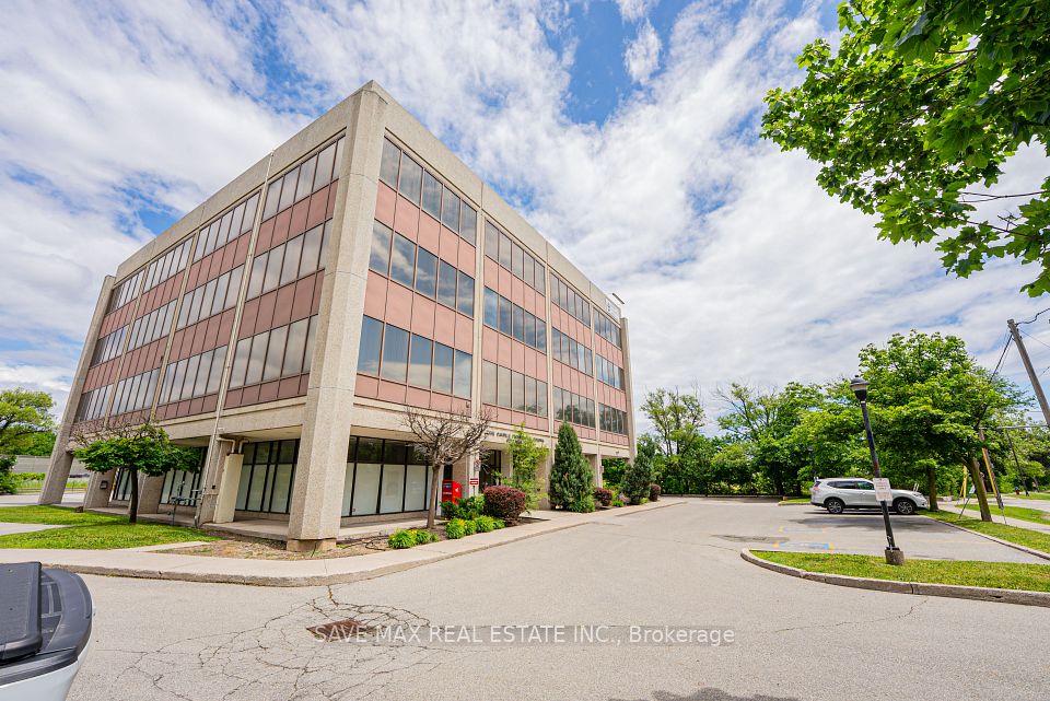 627 Lyons Lane, Oakville, ON L6J 5Z7