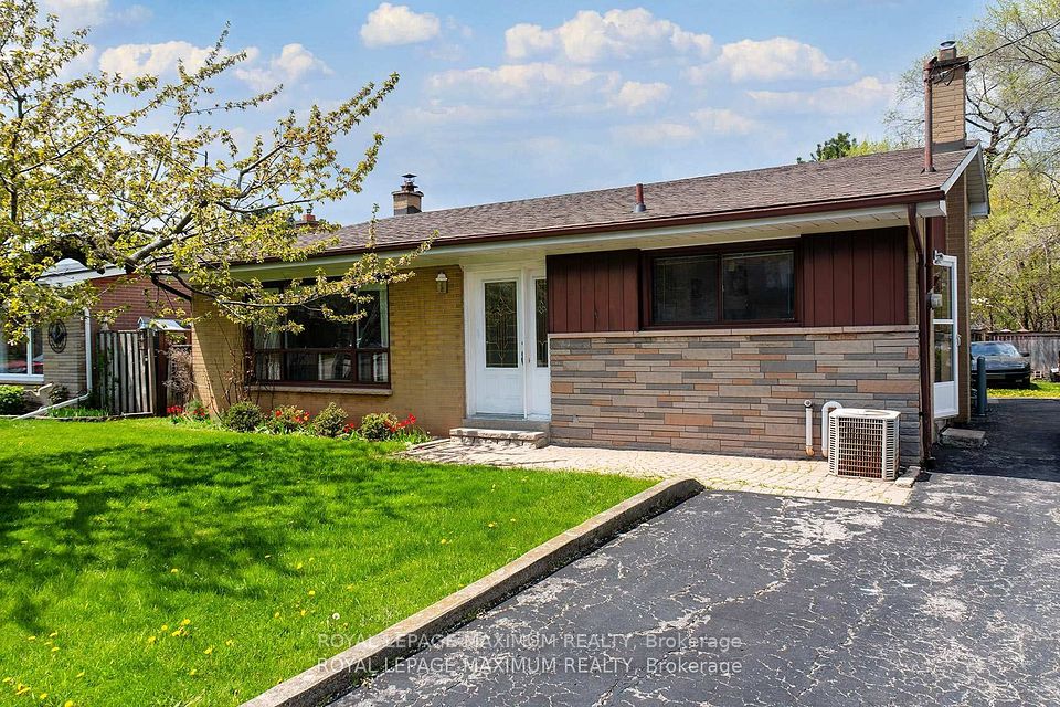 565 Pinegrove Road, Oakville, ON L6K 2C5 at 565 Pinegrove Road, Oakville, ON L6K 2C5, Oakville, ON, L6K 2C5