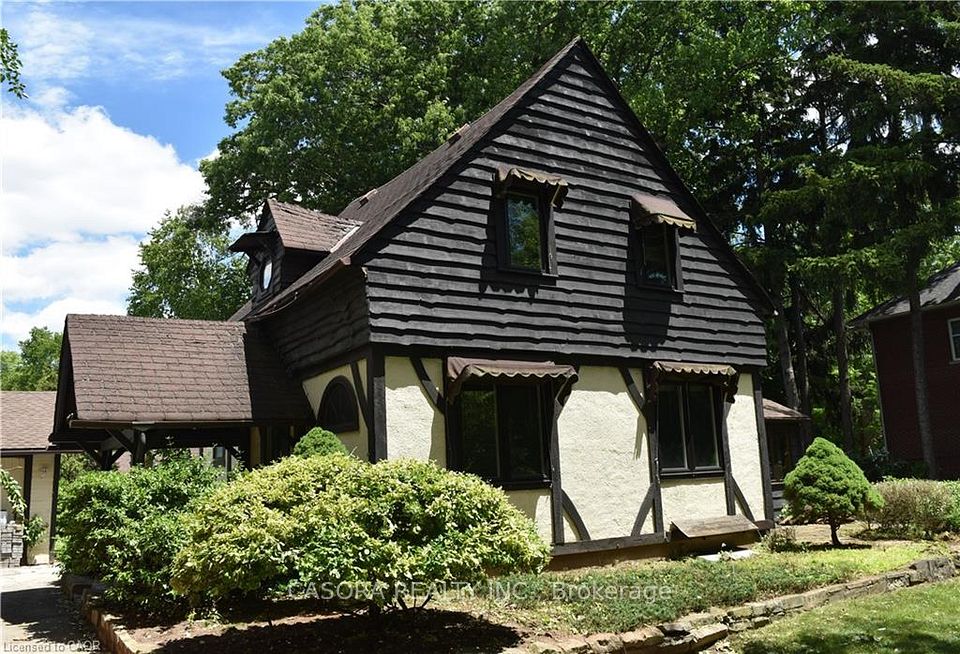 Detached at 623 KING Road, Burlington, ON L7T 3K3, Burlington