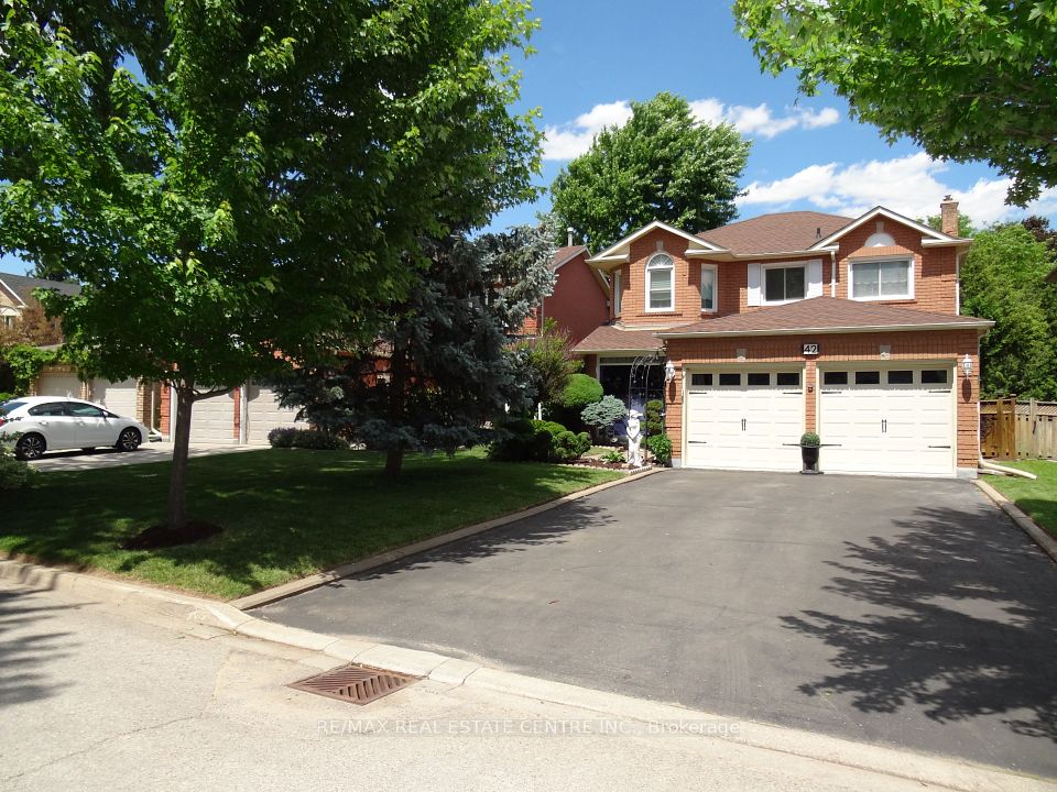 42 Davis Crescent, Halton Hills, ON L7G 5P5 at 42 Davis Crescent, Halton Hills, ON L7G 5P5, Halton Hills, ON, L7G 5P5