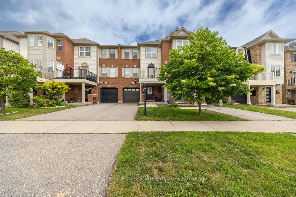 3123 Stornoway Circle, Oakville, ON L6M 5H9 at 3123 Stornoway Circle, Oakville, ON L6M 5H9, Oakville, ON, L6M 5H9