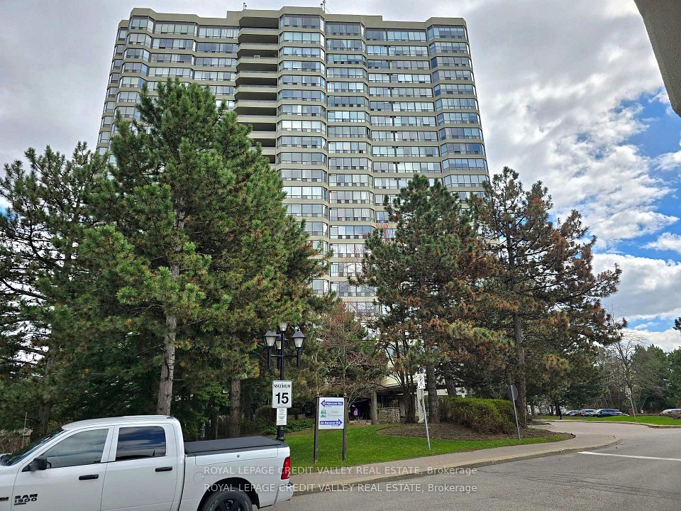 Condo Apartment at 24 Hanover Road 2101, Brampton, ON L6S 5K8, Brampton