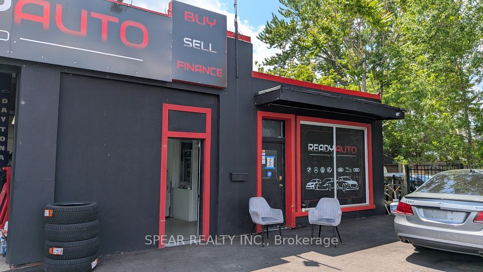 3725 Lake Shore Boulevard W, Toronto W06, ON M8W 1P9