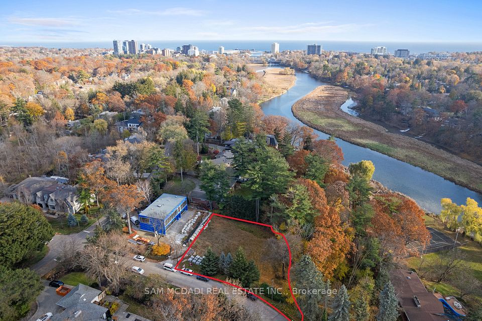 1470 Pinetree Crescent, Mississauga, ON L5G 2S8 at 1470 Pinetree Crescent, Mississauga, ON L5G 2S8, Mississauga, ON, L5G 2S8