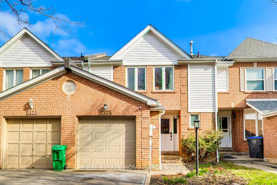 Att/Row/Townhouse at 3375 Fenwick Crescent, Mississauga, ON L5L 5N5, Mississauga