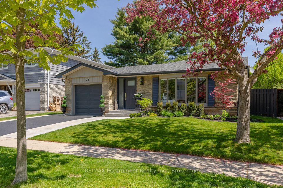 173 Chebucto Drive, Oakville, ON L6J 5R1 at 173 Chebucto Drive, Oakville, ON L6J 5R1, Oakville, ON, L6J 5R1