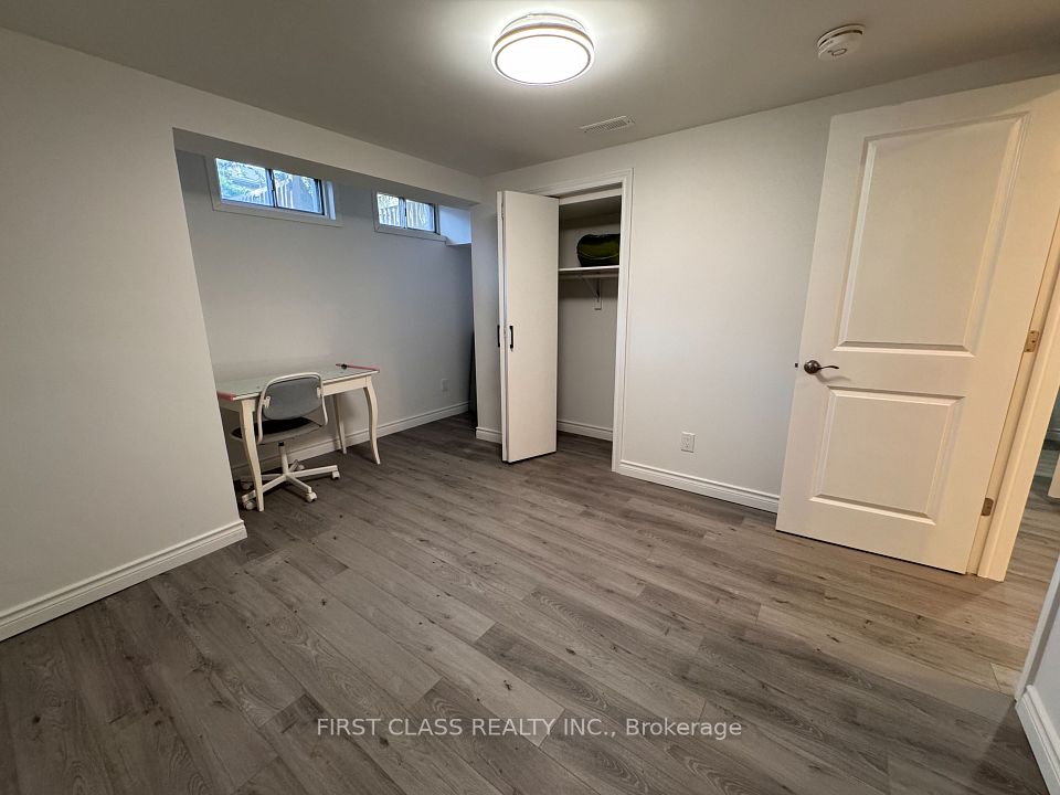Att/Row/Townhouse at 2793 Lindholm Crescent Basement, Mississauga, ON L5M 4P7, Mississauga