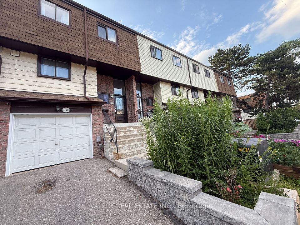 Att/Row/Townhouse at 180 Mississauga Valley Boulevard 143A, Mississauga, ON L5A 3M2, Mississauga