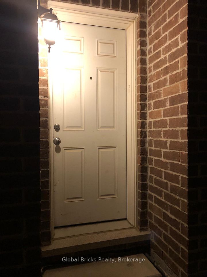 Detached at 630 Gibson Crescent, Milton, ON L9T 8Z9, Milton