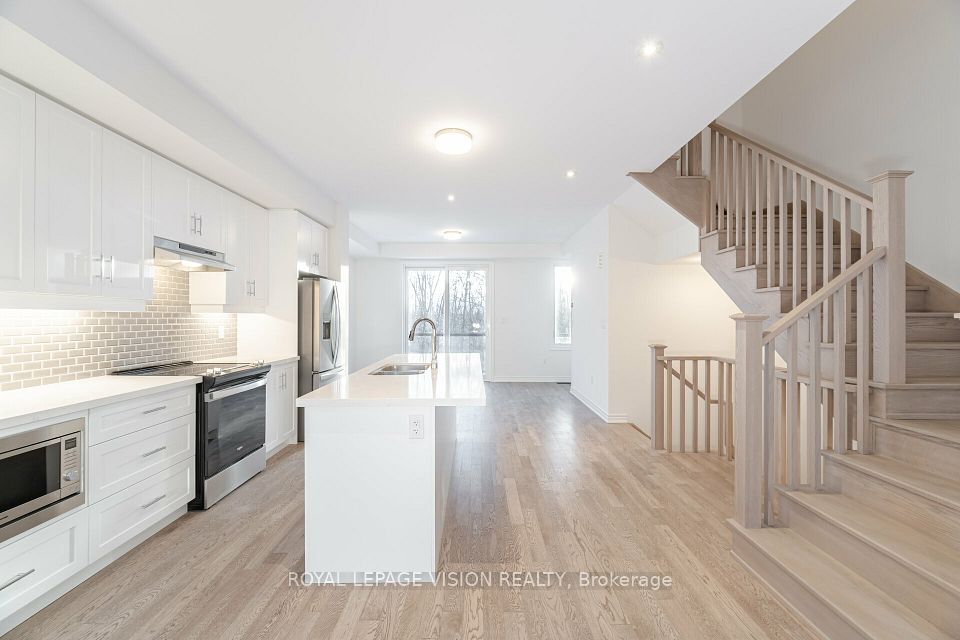 Att/Row/Townhouse at 50 Folcroft Street, Brampton, ON L6Y 6L3, Brampton