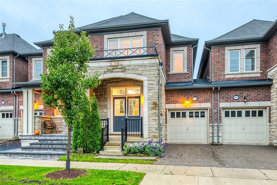 Att/Row/Townhouse at 3087 Eberly Woods Drive, Oakville, ON L6M 0T7, Oakville