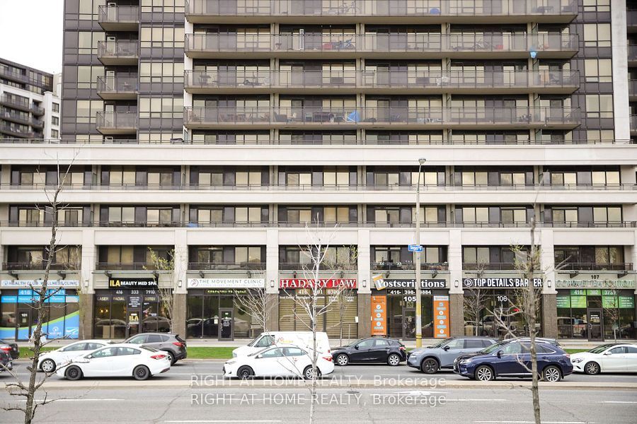 1 De Boers Drive 105, Toronto W05, ON M3J 0G6