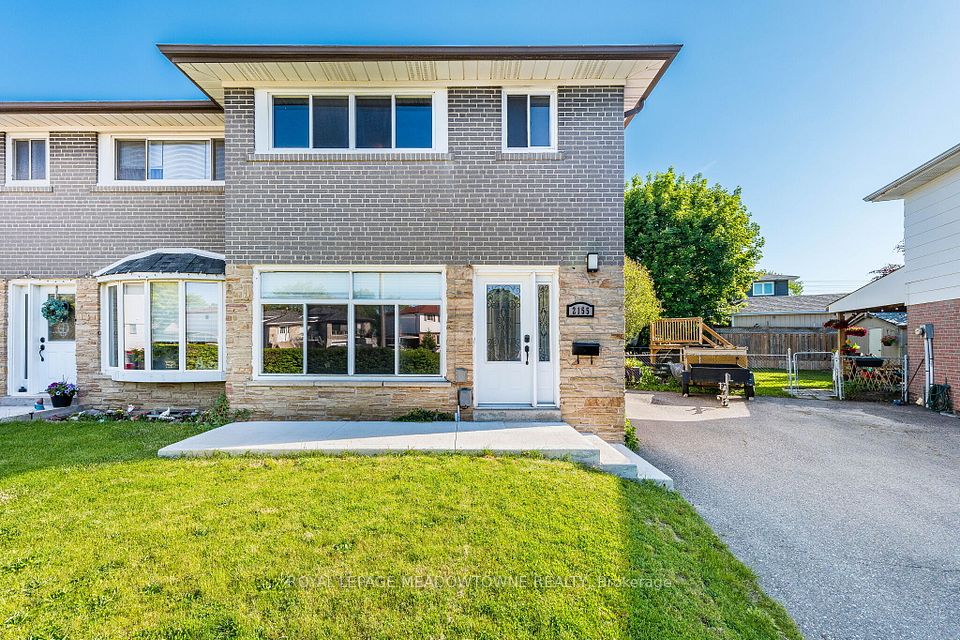 Semi-Detached  at 2155 Pashak Court, Mississauga, ON L5A 1H8, Mississauga
