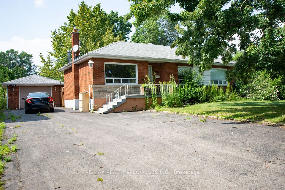 1319 Rebecca Street, Oakville, ON L6L 1Z3 at 1319 Rebecca Street, Oakville, ON L6L 1Z3, Oakville, ON, L6L 1Z3