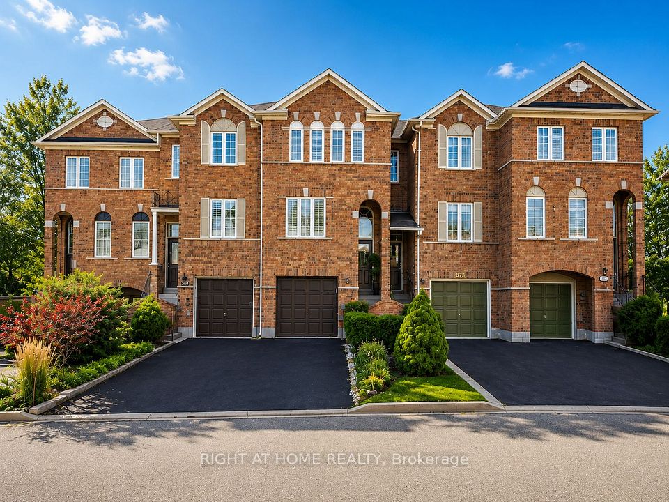 Att/Row/Townhouse at 371 Fairgate Way, Oakville, ON L6H 6Y1, Oakville