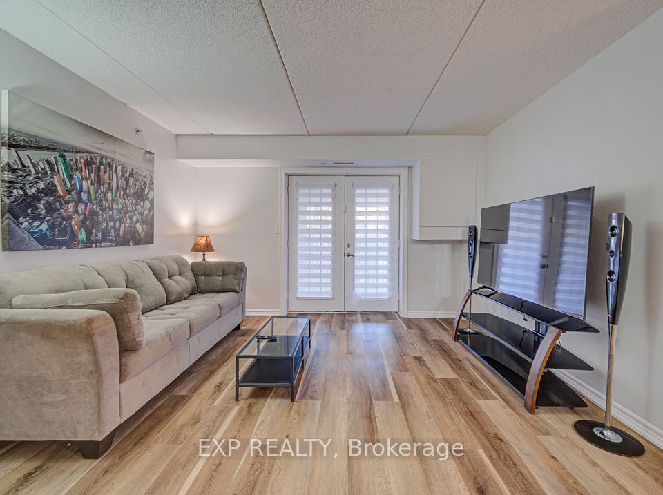 Condo Apartment at 1490 Bishops Gate 106, Oakville, ON L6M 4N3, Oakville
