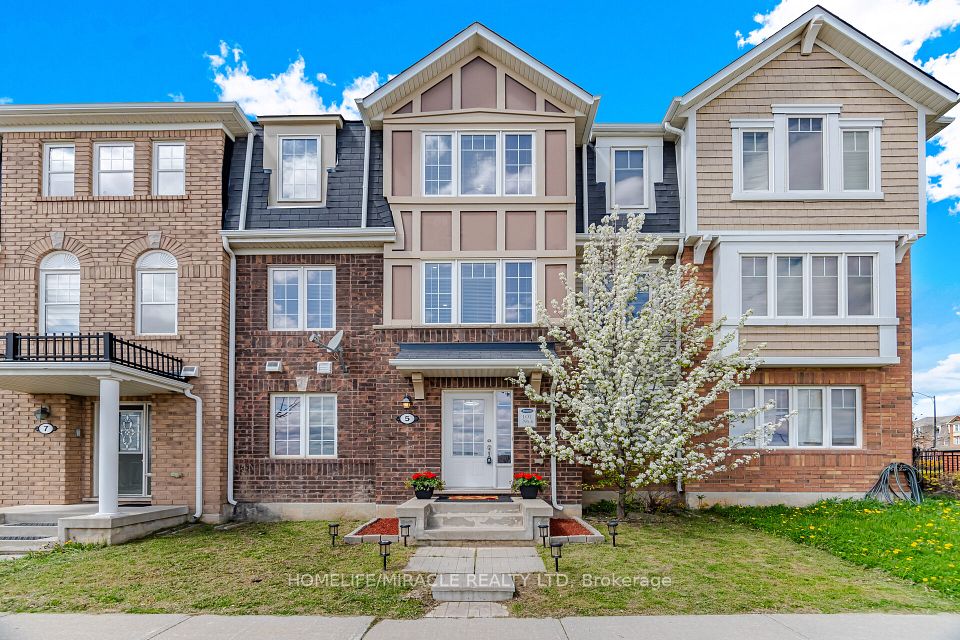 Att/Row/Townhouse at 5 Veterans Drive, Brampton, ON L7A 0T8, Brampton