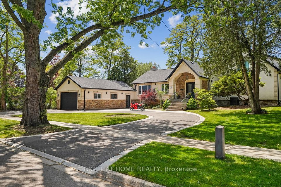2090 Stonehouse Crescent, Mississauga, ON L5H 3J1 at 2090 Stonehouse Crescent, Mississauga, ON L5H 3J1, Mississauga, ON, L5H 3J1
