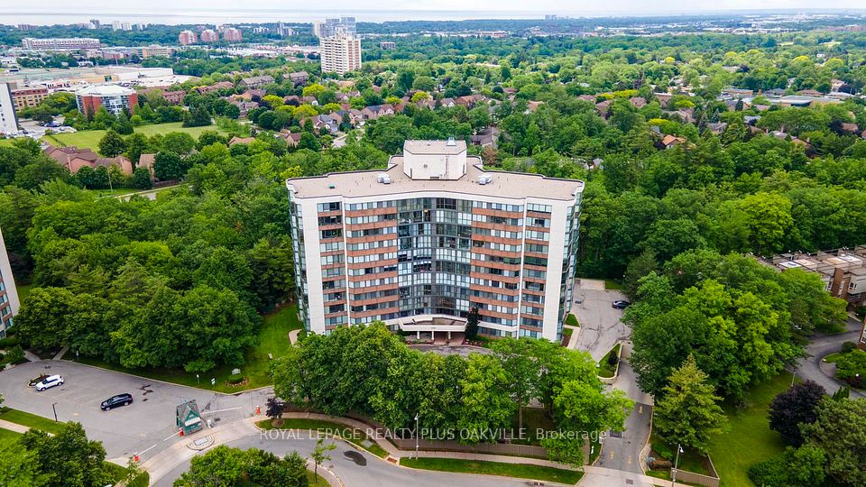Condo Apartment at 1240 Marlborough Court 1006, Oakville, ON L6H 3K7, Oakville