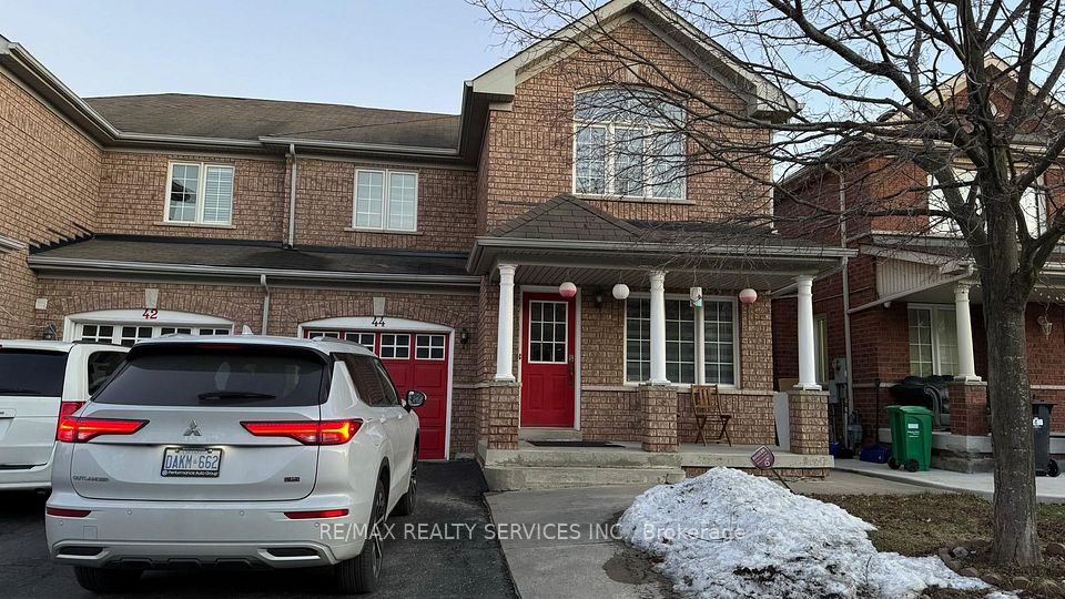 Semi-Detached  at 44 Saintsbury Crescent, Brampton, ON L6R 2V8, Brampton
