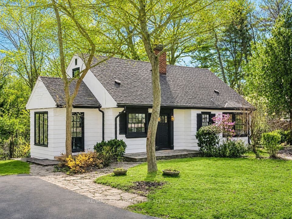 Detached at 804 Shadeland Avenue, Burlington, ON L7T 2M1, Burlington