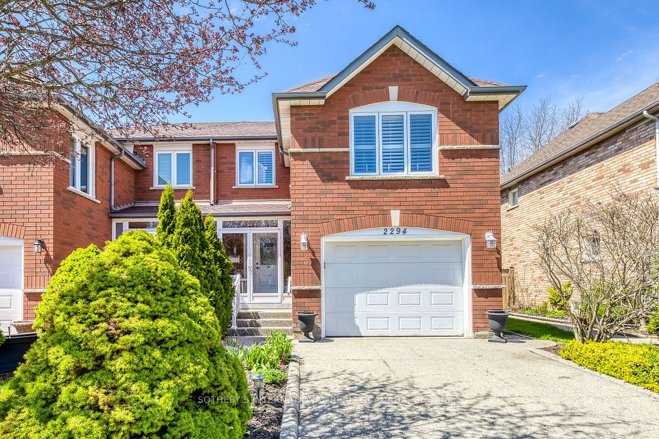 Semi-Detached  at 2294 Dale Ridge Drive, Oakville, ON L6M 3L5, Oakville