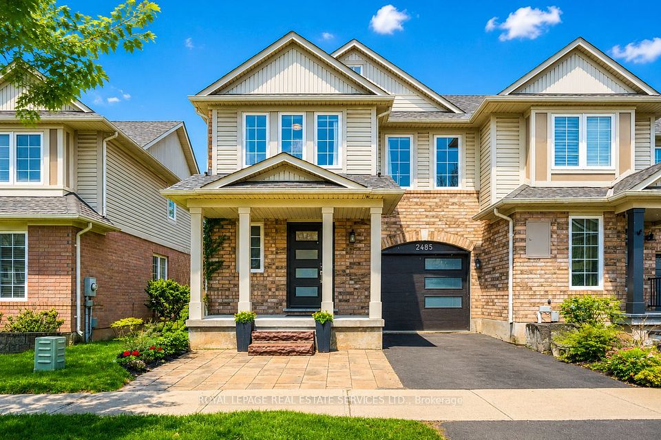 Att/Row/Townhouse at 2485 Wooden Hill Circle, Oakville, ON L6M 4E3, Oakville