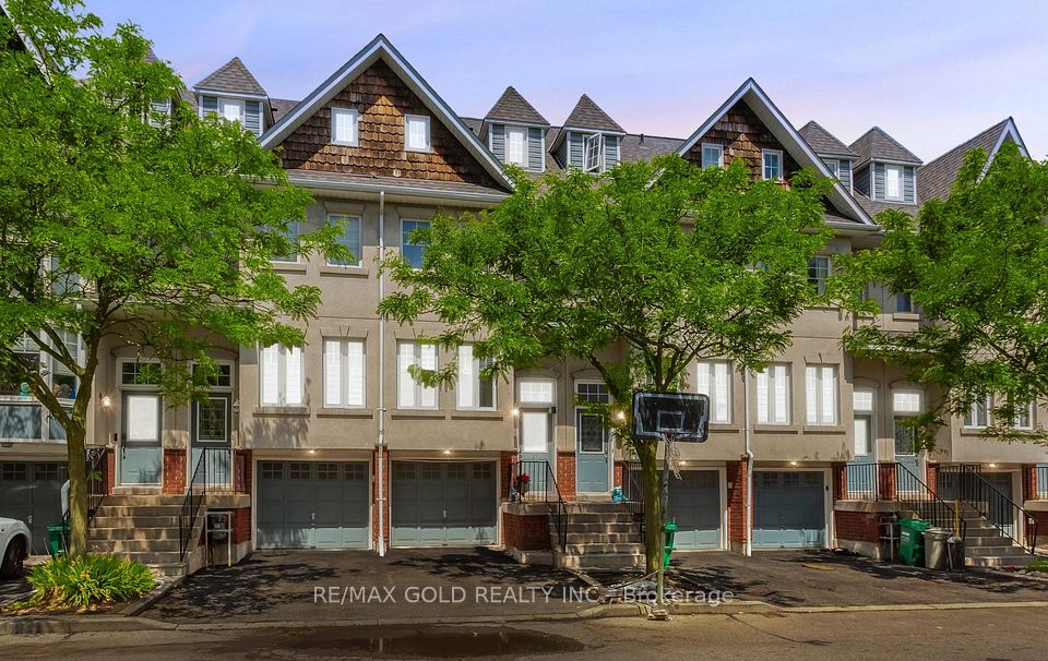 800 Dundas Street W 37, Mississauga, ON L5C 4S5 at 800 Dundas Street W 37, Mississauga, ON L5C 4S5, Mississauga, ON, L5C 4S5