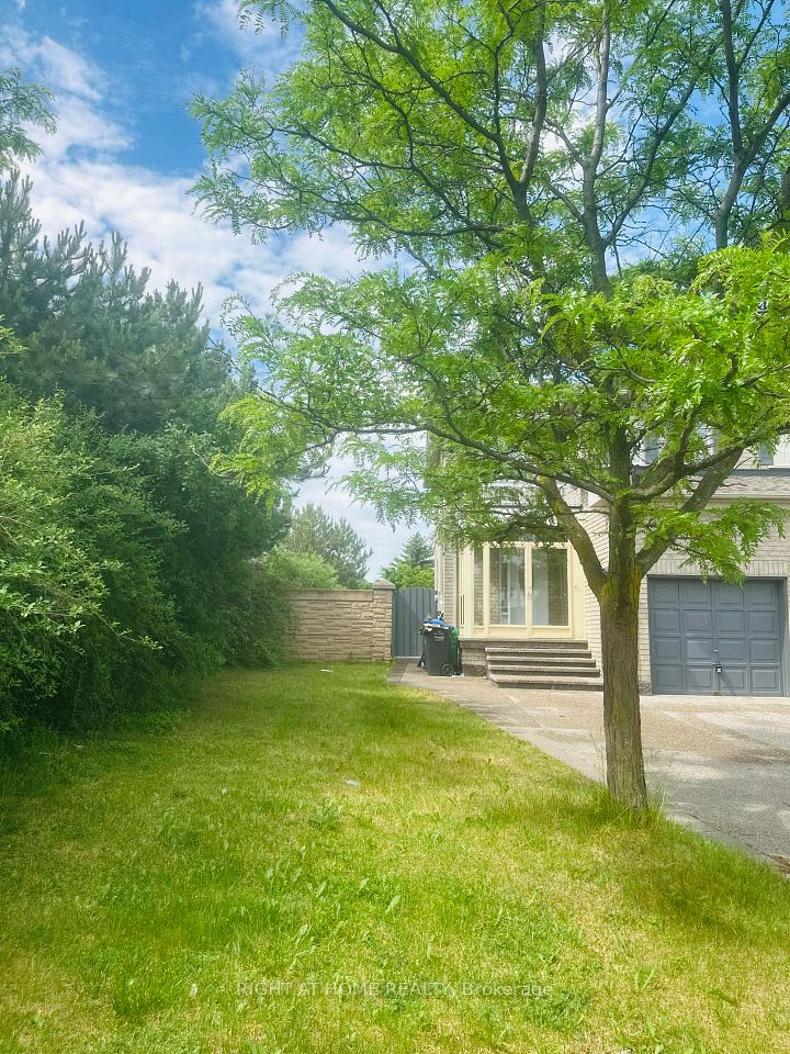25 Lucio Court, Brampton, ON L6P 1K1 at 25 Lucio Court, Brampton, ON L6P 1K1, Brampton, ON, L6P 1K1