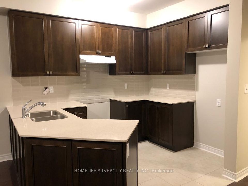 Att/Row/Townhouse at 7 Pearman Crescent, Brampton, ON L7A 4Y8, Brampton