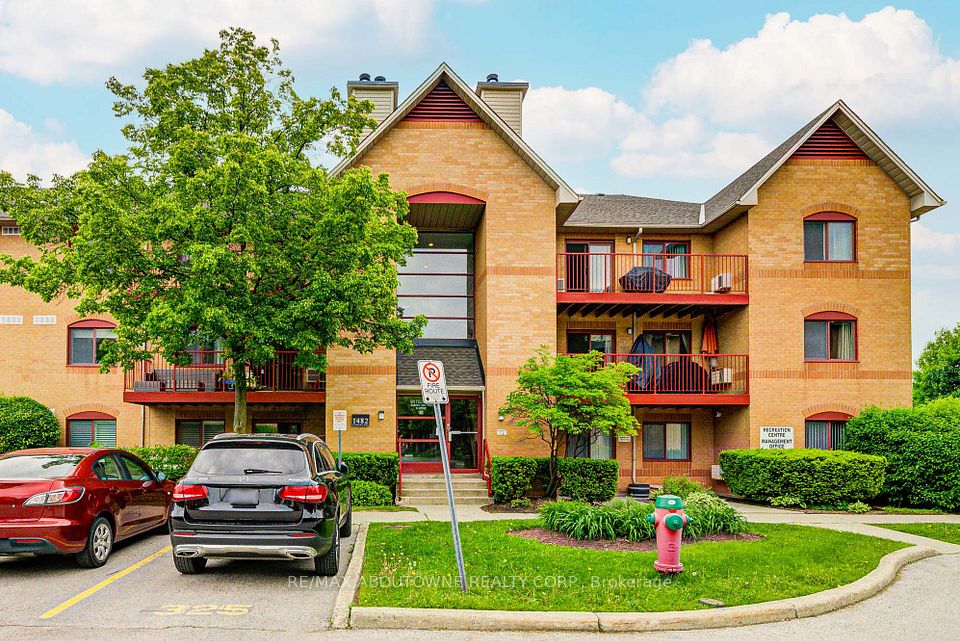 Condo Apartment at 1482 Pilgrims Way 1514, Oakville, ON L6M 3G7, Oakville