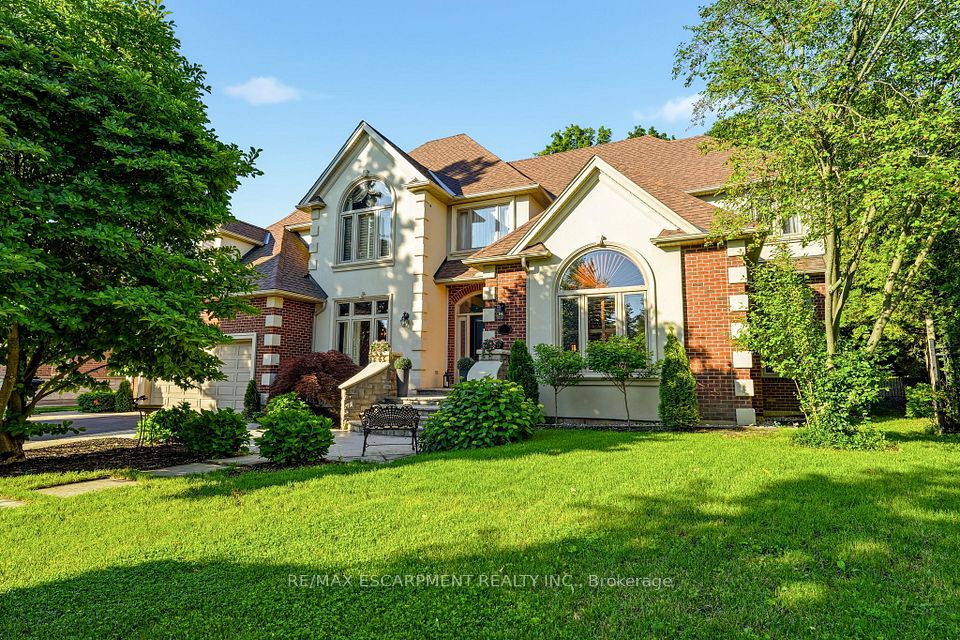 Detached at 1111 Crofton Way, Burlington, ON L7P 4X1, Burlington