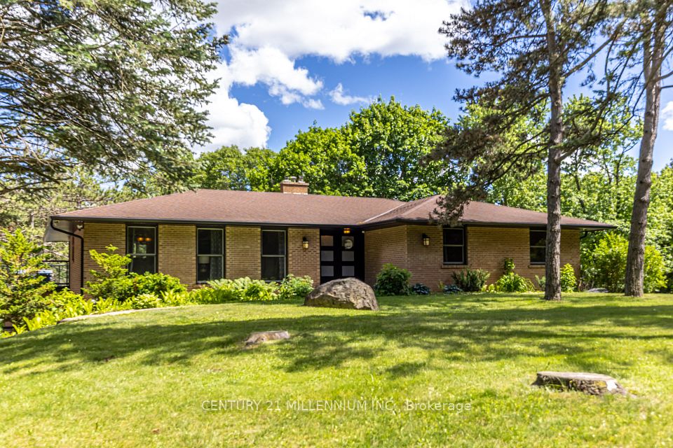Detached at 44 Gibson Lake Drive, Caledon, ON L7E 4B2, Caledon