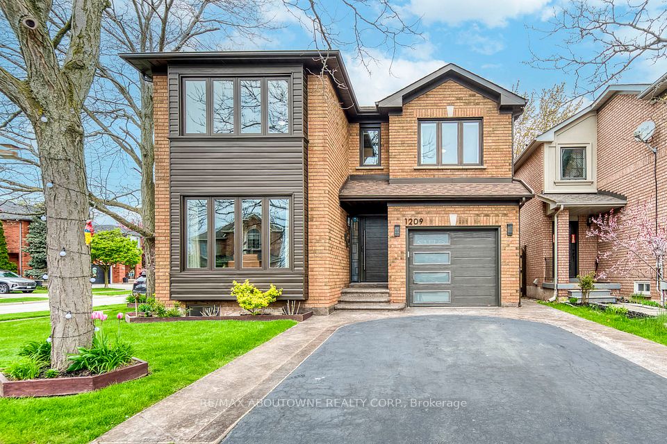 1209 Old Oak Drive, Oakville, ON L6M 3K6 at 1209 Old Oak Drive, Oakville, ON L6M 3K6, Oakville, ON, L6M 3K6