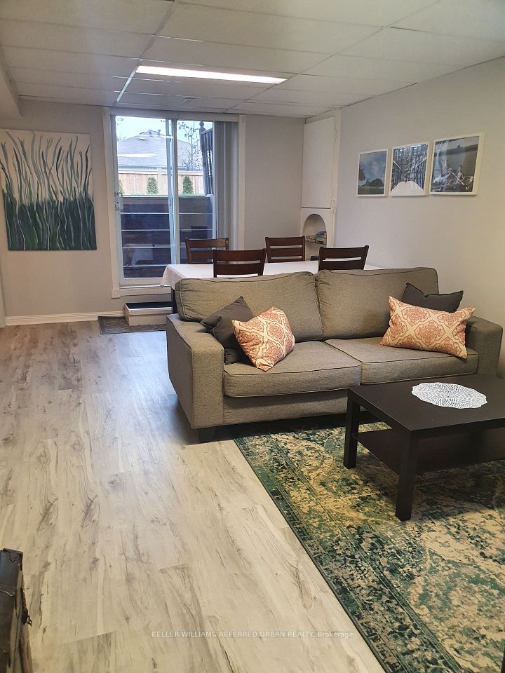 Semi-Detached  at 3352 Ellengale Drive Basement, Mississauga, ON L4C 1Z4, Mississauga