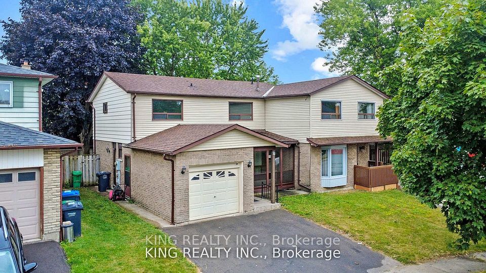 Semi-Detached  at 16 Wimbledon Court, Brampton, ON L6V 2S4, Brampton