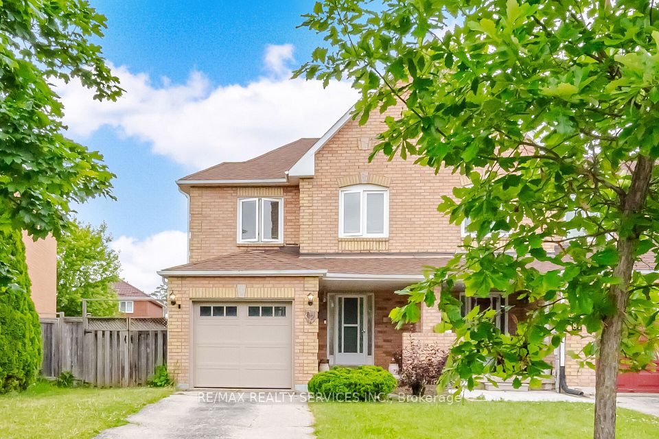 Att/Row/Townhouse at 82 Muirland Crescent, Brampton, ON L6X 4P3, Brampton