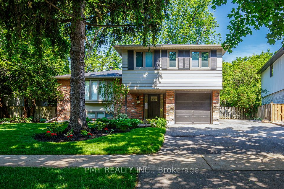 Detached at 491 Maple Avenue, Oakville, ON L6J 2J5, Oakville