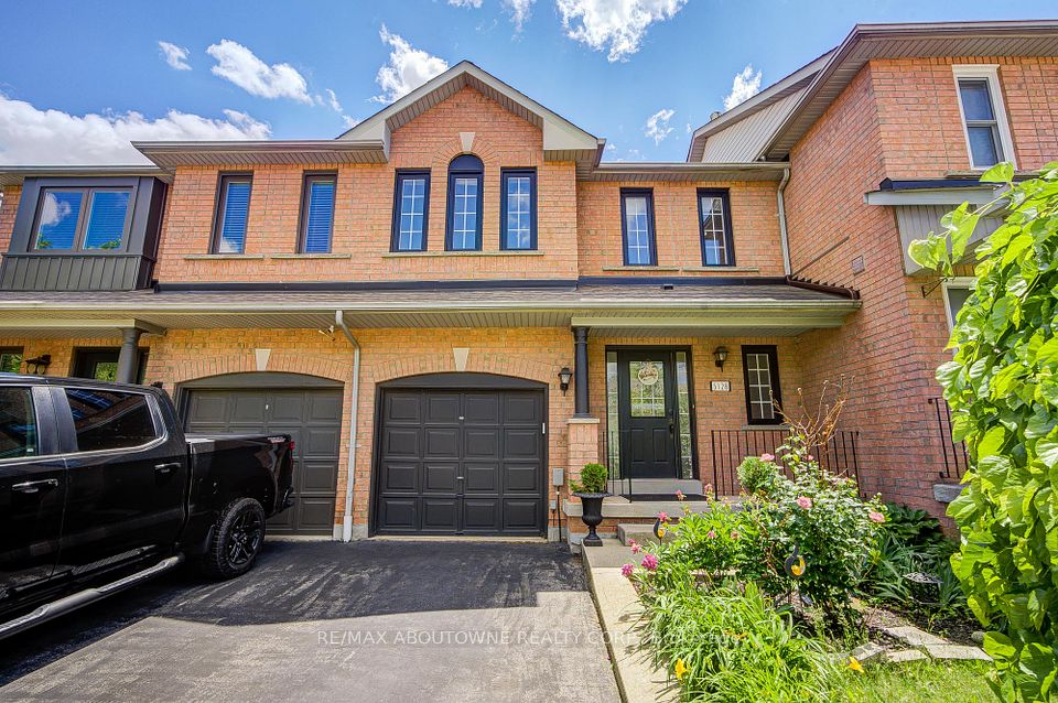 Att/Row/Townhouse at 5128 Falconcrest Drive, Burlington, ON L7L 6K4, Burlington