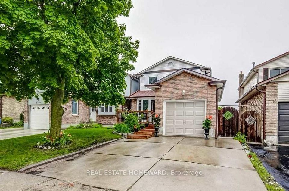 Detached at 2336 Malcolm Crescent, Burlington, ON L7P 4H4, Burlington