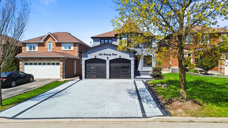 Detached at 1521 Roseway Drive, Mississauga, ON L5M 5M5, Mississauga