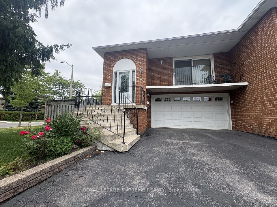 Semi-Detached  at 966 Lovingston Crescent, Mississauga, ON L4W 3S7, Mississauga
