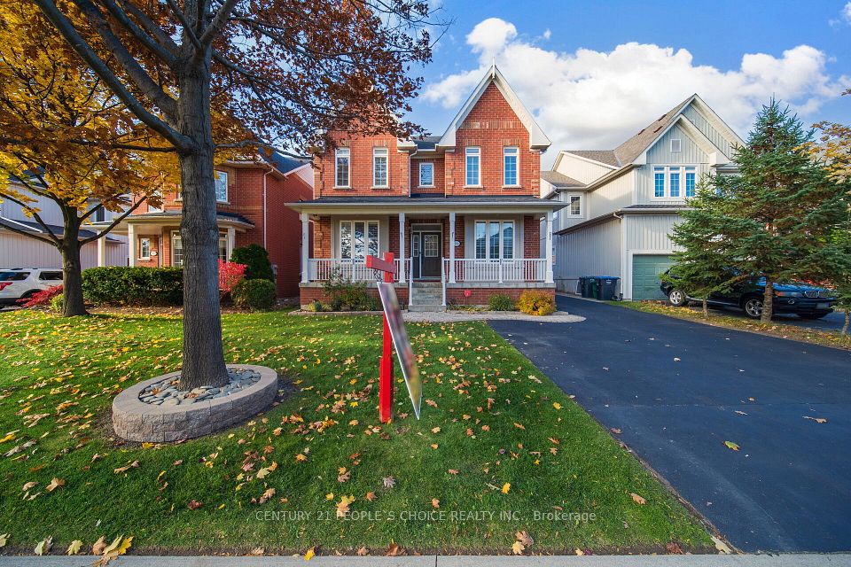 Detached at 915 Gaslight Way, Mississauga, ON L5W 1A2, Mississauga