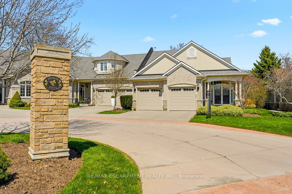 Condo Townhouse at 4172 STONEBRIDGE Crescent, Burlington, ON L7M 4N2, Burlington