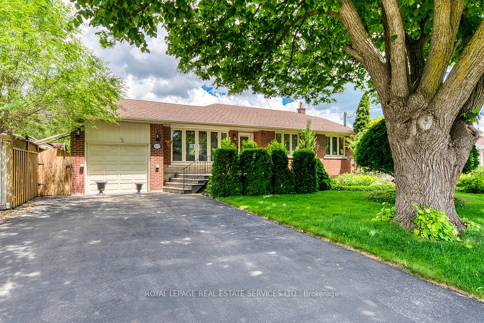 Detached at 1607 Ewald Road, Mississauga, ON L5G 4C4, Mississauga